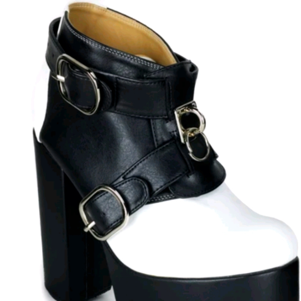 ⚡⚡🆕 🎃💀 SHOE HARNESSES (PAIR) DEANDRI 8-12wms